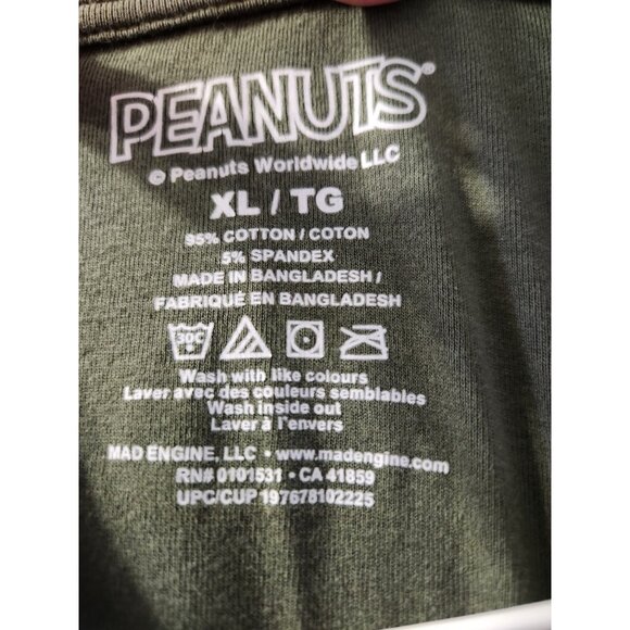 Peanuts Mad Engine Snoopy T-Shirt XL Pre-Owned - Picture 2 of 7